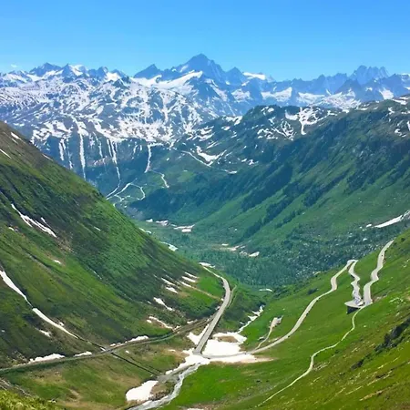 In Binntal Near Lengtal Deck Holiday home *